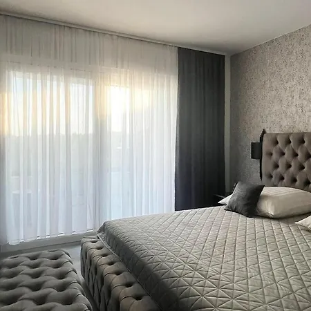 Traumhaftes Haus In *