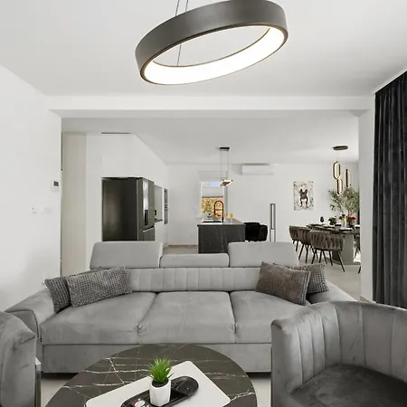 Traumhaftes Haus In * Vodice