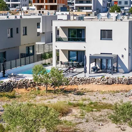 Traumhaftes Haus In * Vodice